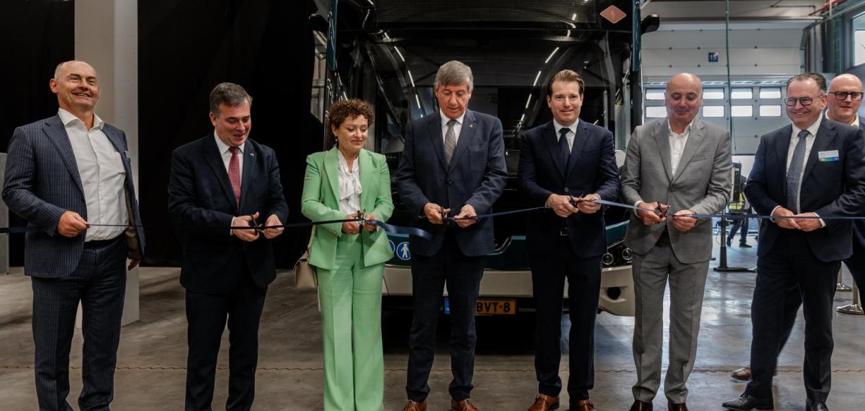 VDL Bus & Coach inaugure une usine d'autobus ultramoderne à Roeselare, en Flandre